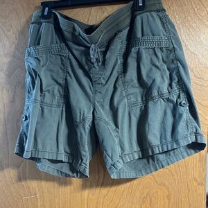 Women’s Green Cargo Shorts